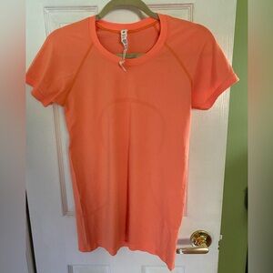 Lululemon swiftly shirt size 8